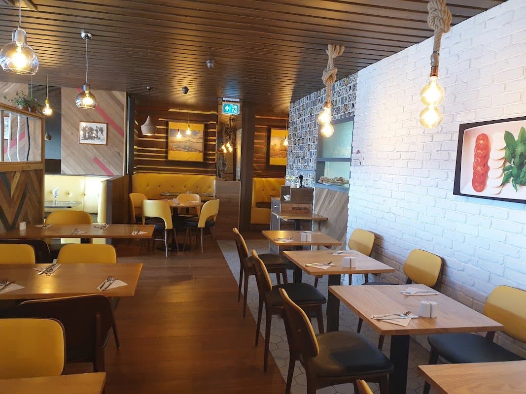 Il Vesuvio Restaurant and Pizzeria — photo from its Google Maps listing